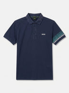 BOSS Polo Regular Fit con puños estampados
